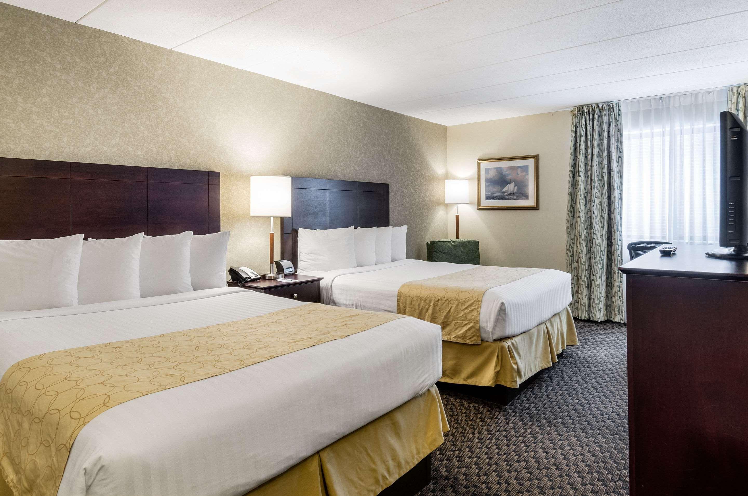 Clarion Hotel Seekonk - Providence Екстериор снимка
