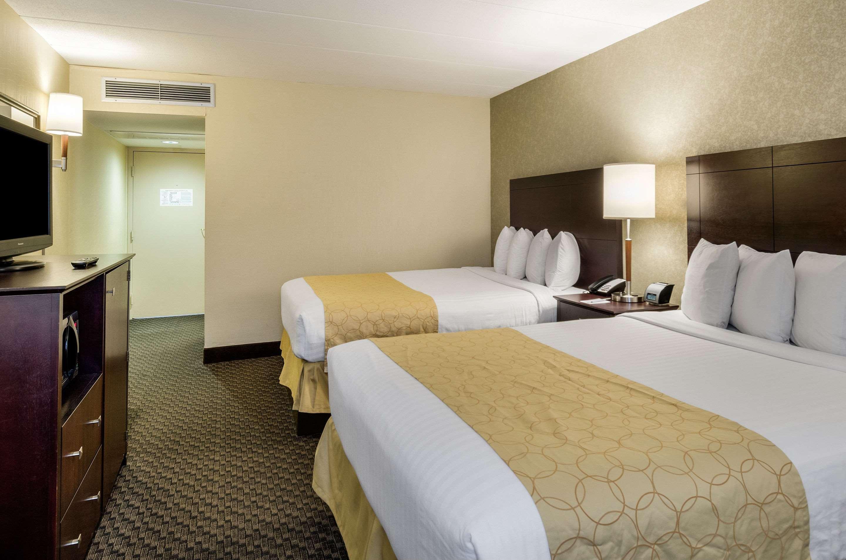 Clarion Hotel Seekonk - Providence Екстериор снимка