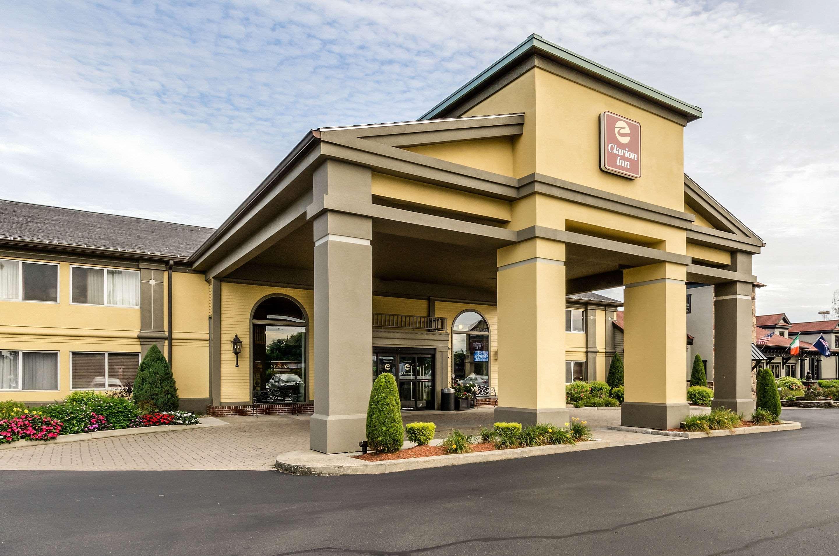 Clarion Hotel Seekonk - Providence Екстериор снимка